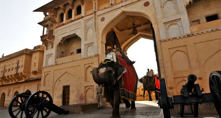 Incredible North India with Taj Mahal - Golden Triangle India Tours 9