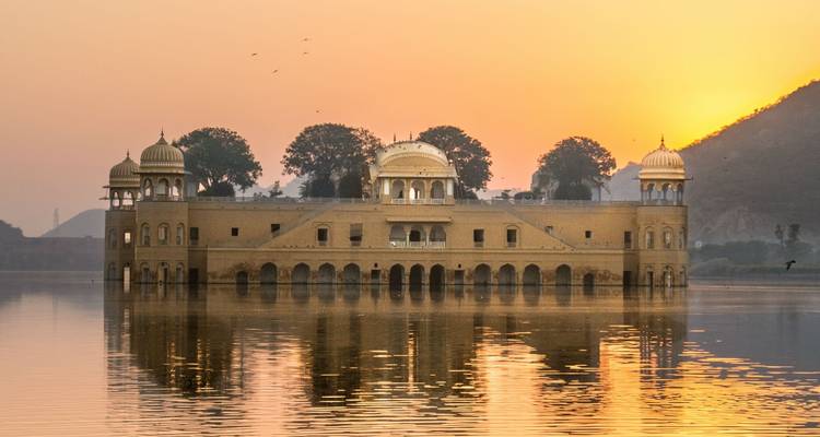 Golden Triangle with Pahalgam Tour - Golden Triangle India Tours 6