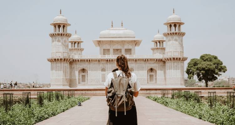 Private Overnight Taj Mahal Tour by Car - Avtar India Tours 1