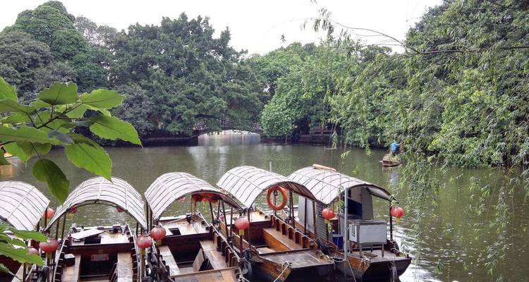 Guangdong Classic Tour: Guangzhou, Kaiping, Gulong Canyon, Yingxi Corridor, Mt Danxia 6 Days - Silk Road Trips 3