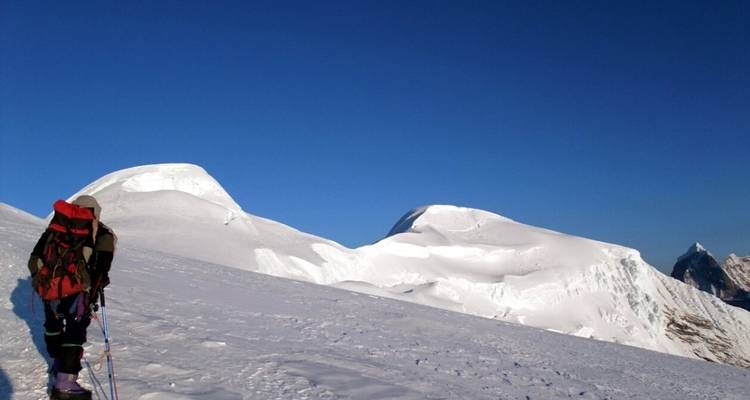 Subir al pico Mera - Alpine Ramble Treks  1