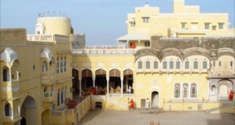 21 Days Rajasthan Forts,Palaces & Castles tour by car - Avtar India Tours 3