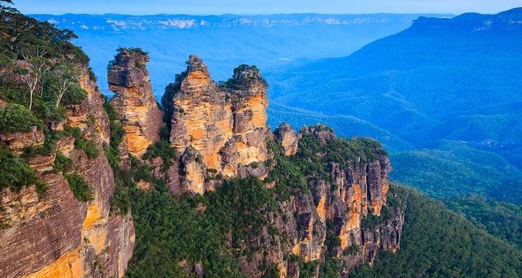 Camina por las Montañas Azules - Intrepid Travel 4