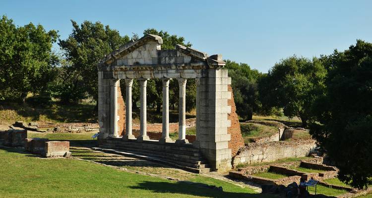 The best of Montenegro, Albania & Greece! All seasons, 14 days tour from Tivat. Balkan Peninsula. UNESCO sites. Nature. Architecture. Culture. Archaeology. History. Cuisine. Wine. Slow travel - Monterrasol Travel 9