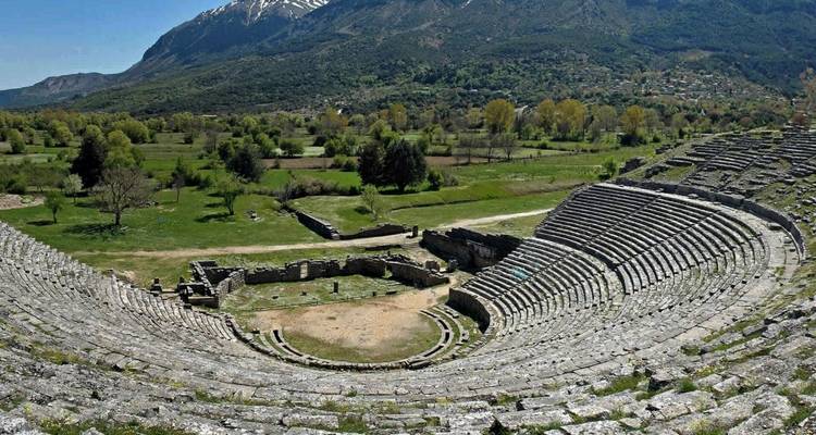 The best of Montenegro, Albania & Greece! All seasons, 14 days tour from Tivat. Balkan Peninsula. UNESCO sites. Nature. Architecture. Culture. Archaeology. History. Cuisine. Wine. Slow travel - Monterrasol Travel 4