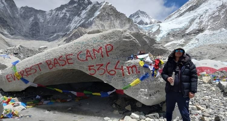 Excursión de lujo al campamento base del Everest - Alpine Ramble Treks  7