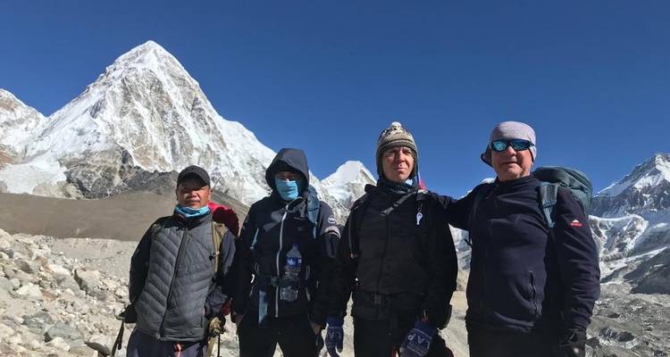 Excursión de lujo al campamento base del Everest - Alpine Ramble Treks  1