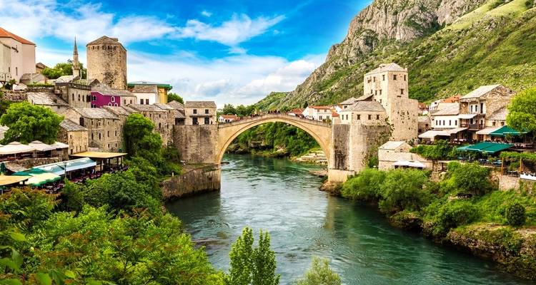 Discover Bosnia! All seasons 3 days micro tour from Split. Visit Mostar, Blagaj, Pocitelj, Kravica, Medjugorje, Scit, Mogorjelo, Omis. UNESCO sites. Nature. Architecture. Culture. Wine. Cuisine. Scenic roads, old towns and monasteries. - Monterrasol Travel 4