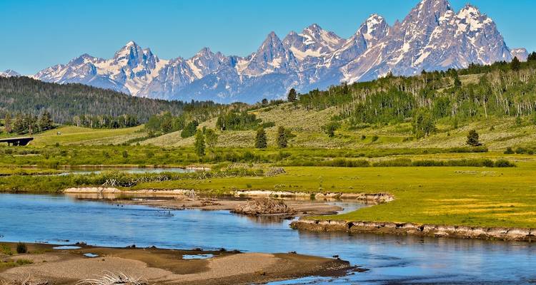 Excursión a Yellowstone y Grand Tetons basada en una posada - Wildland Trekking 1