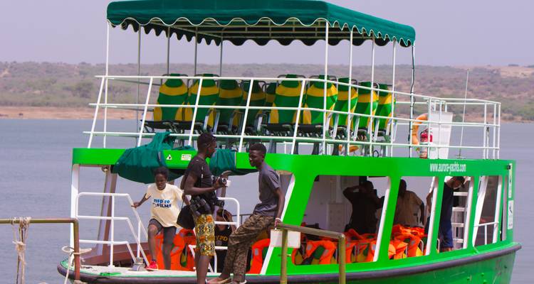 7 Days Amazing Gorilla and Wildlife Safari in Uganda - Kenlink Tours And Travel 2
