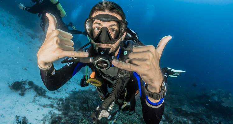 Maldivas paradisíacas de 8 días con aventuras - Payless tours india 3