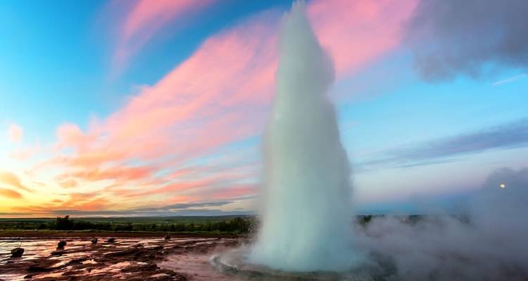 Circuito invernal en minibús de 4 días: cueva de Hielo Azul, costa sur, Círculo Dorado, Snaefellsnes y auroras boreales - Troll Expeditions 5