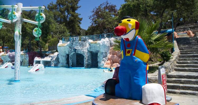 Daily Bodrum Aqua Park Tour - TravelShop Turkey 3