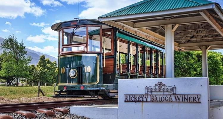 Tranvía de la Bodega Rickety Bridge en la estación.