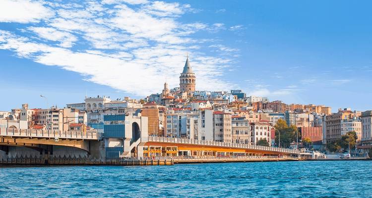 Daily Bosphorus Cruise Istanbul - TravelShop Turkey 10