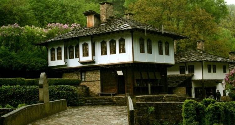 Delicias de Europa Oriental: Encantadores Balcanes y Transilvania - Salidas Garantizadas - World Synergy Travel 1
