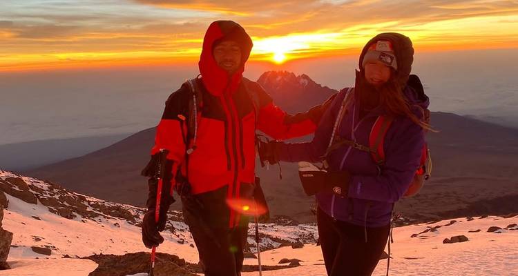 8 días de escalada al Kilimanjaro por la ruta Machame más 2 días de safari y visita a un pueblo - Almighty Kilimanjaro 3