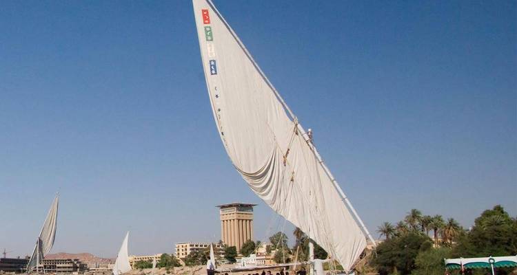 Balade en felouque sur le Nil à luxor - Booking To Egypt 3