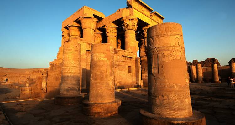 Circuito de un día a los templos de Edfu y Kom Ombo desde Luxor En Vehículo - Booking To Egypt 1