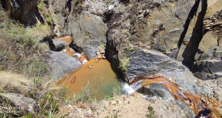 2 COLORS CANYON: 1 FULL DAY PRIVATE HIKE - Peru Trek 4 Good 6