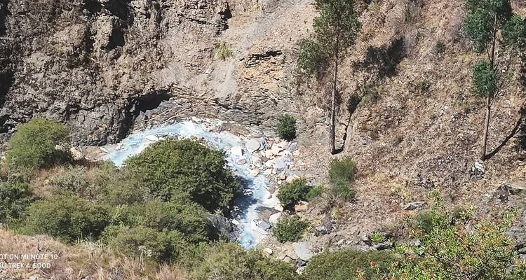 2 COLORS CANYON: 1 FULL DAY PRIVATE HIKE - Peru Trek 4 Good 9