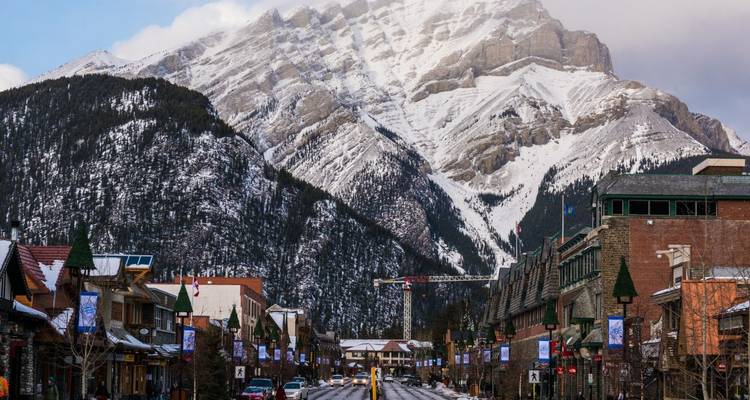 Circuito de invierno de lujo de 4 días por las Montañas Rocosas - Banff, lago Louise y lago Minnewanka o lago Netravali - Calgary Tours 4