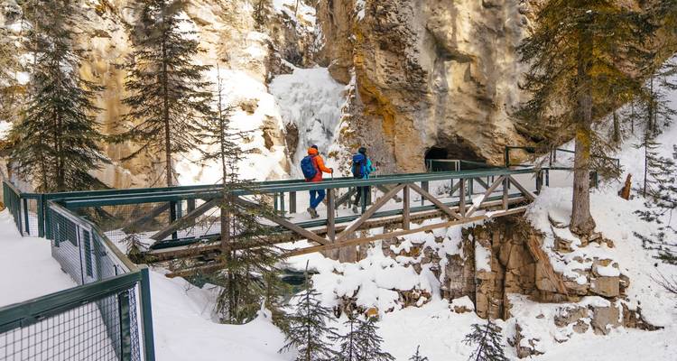 Circuito de invierno de lujo de 4 días por las Montañas Rocosas - Banff, lago Louise y lago Minnewanka o lago Netravali - Calgary Tours 6