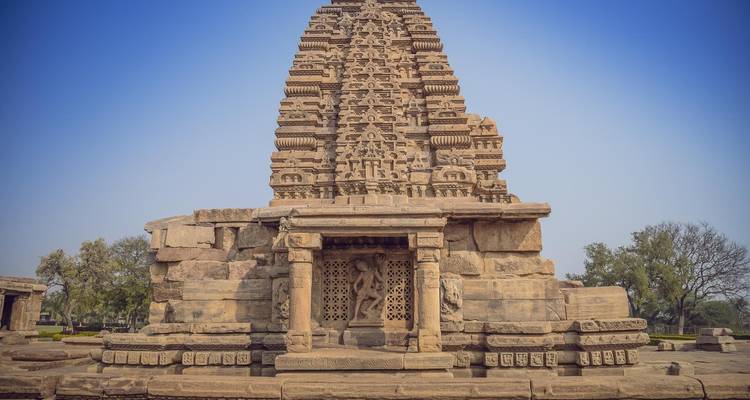 Peaks and Palms: Eastern Himalaya to South India - Agora Voyages OPC Pvt Ltd 9