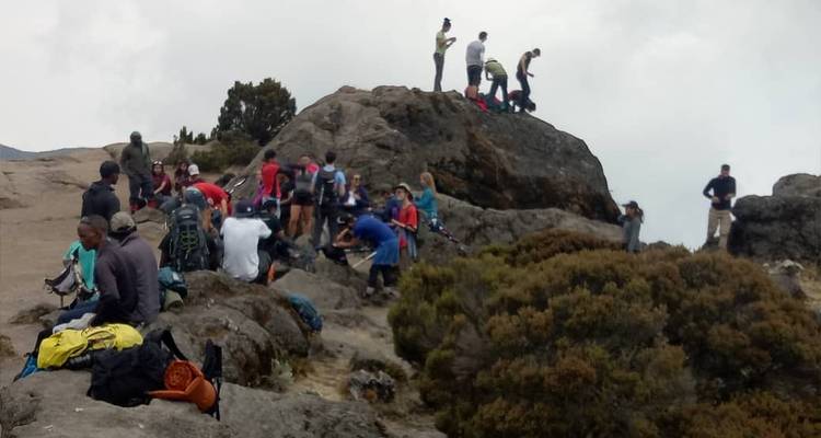 Cumbre del Monte Kilimanjaro en Nochebuena - Great Lake Expedition 6