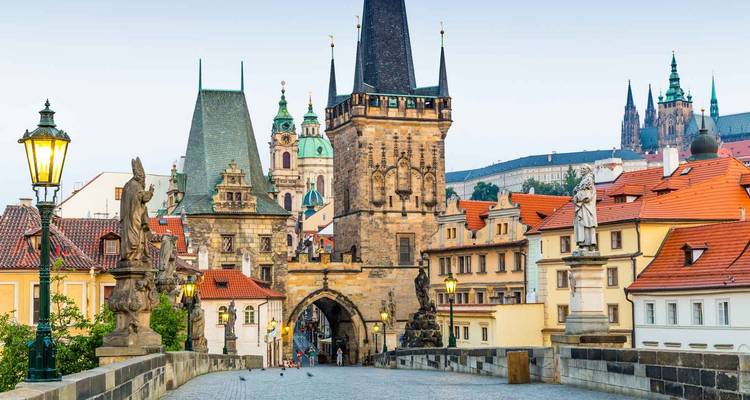 Explorador en tren de Praga a Budapest - Expat Explore Travel 7
