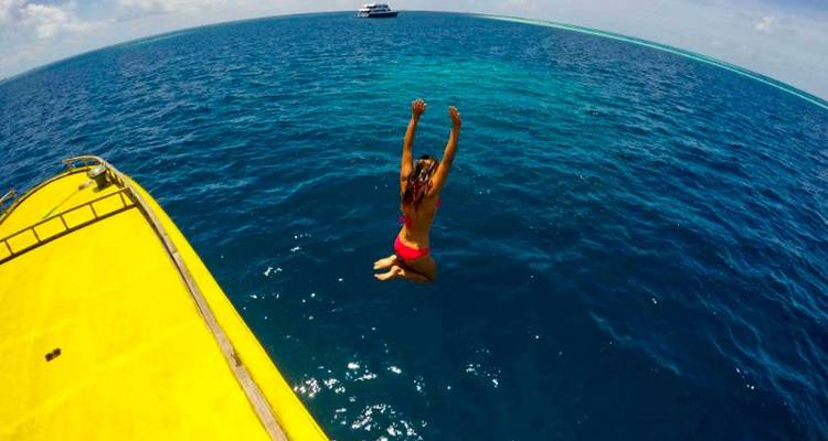 Maldives Relaxed Group Island Hopping 8D/7N - Bamba Travel 1