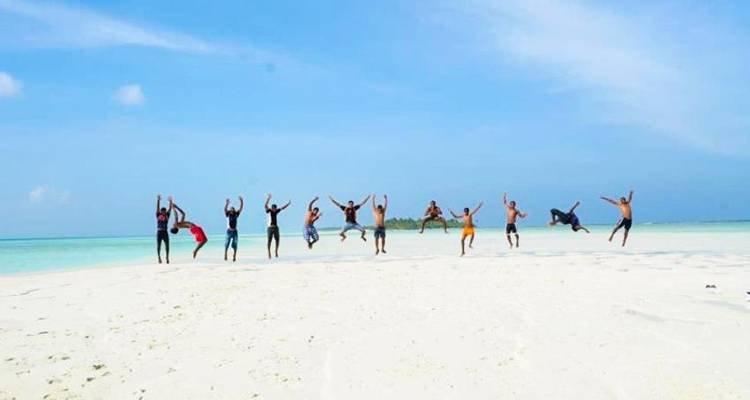 Maldives Relaxed Group Island Hopping 8D/7N - Bamba Travel 10