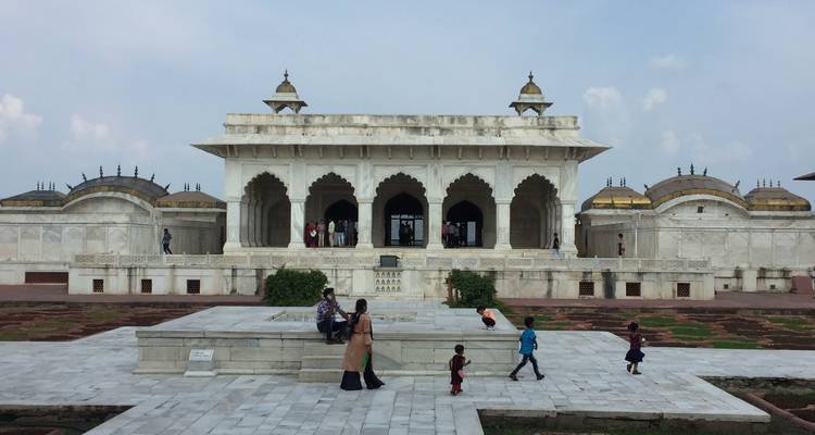 Same Day Agra Taj Mahal Tour from Delhi by Car - Sejwal Holidays 3
