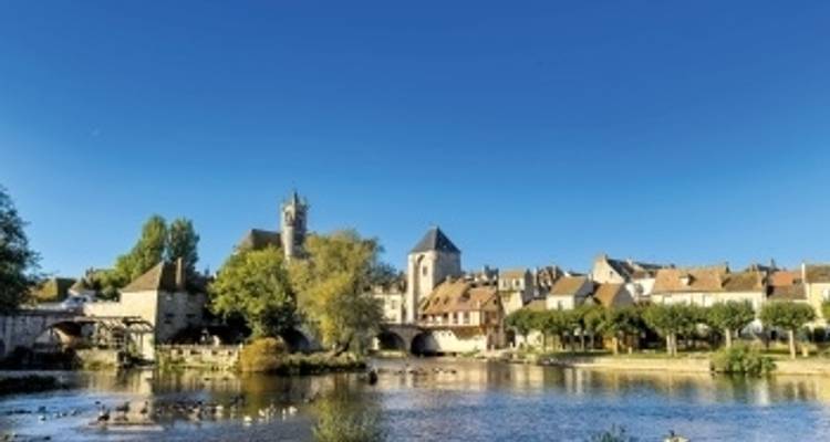 Revisit France's Past, its Royal Sites, and Medieval Cities during a Historic Cruise on the Petite Seine  (port-to-port cruise) - CroisiEurope River Cruises 3