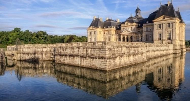 Revisit France's Past, its Royal Sites, and Medieval Cities during a Historic Cruise on the Petite Seine  (port-to-port cruise) - CroisiEurope River Cruises 6