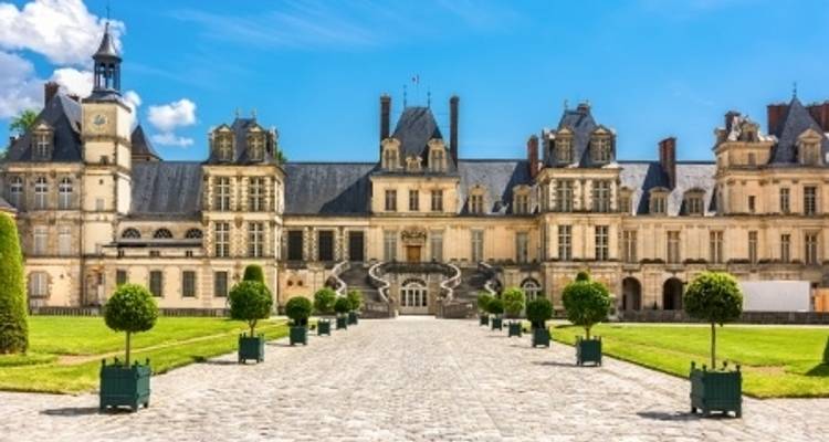 Revisit France's Past, its Royal Sites, and Medieval Cities during a Historic Cruise on the Petite Seine  (port-to-port cruise) - CroisiEurope River Cruises 9