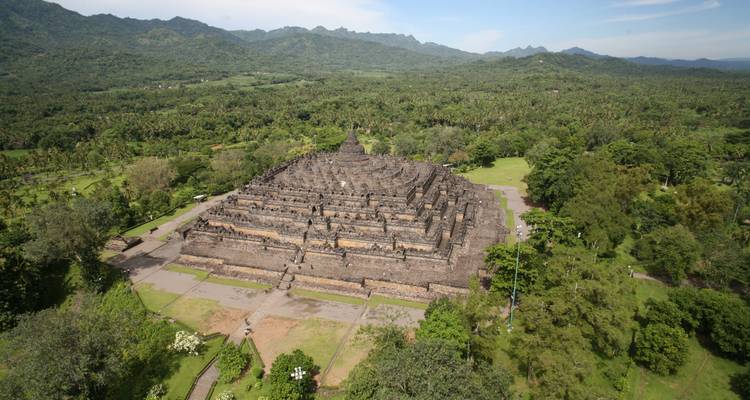 6 Nights Best of Java - Tour East Indonesia 6