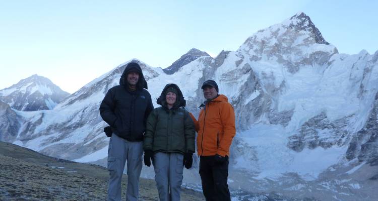 Excursion en hélicoptère au camp de base de l'Everest avec atterrissage et petit- déjeuner - 1 jours - Mountain Rock Treks And Expedition 1