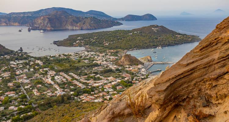 Aeolian Islands Cruise in Gulet 2025 - Dimensione Sicilia - Dimsi Incoming Operator Srl  6