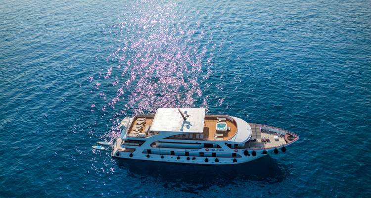 Crucero de ida y vuelta Trogir - Zadar - Trogir, MS Equator - Kompas 8