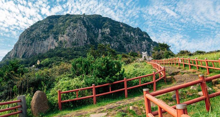 Exploring South Korea - Encounters Travel 4