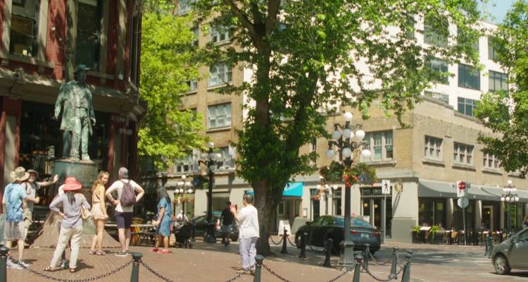 Honeymoon in Vancouver -Couple City Day Tour (Private) - Globalduniya 4