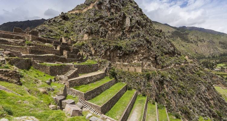 2 days Sacred Valley & Machu Picchu tour - PVTravels 1