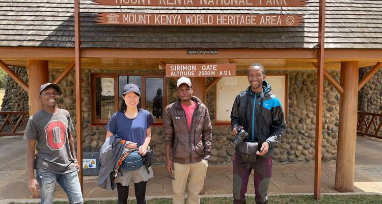 Aventura de 4 días en el Monte Kenia - Smile view Kenya tours and travel 3