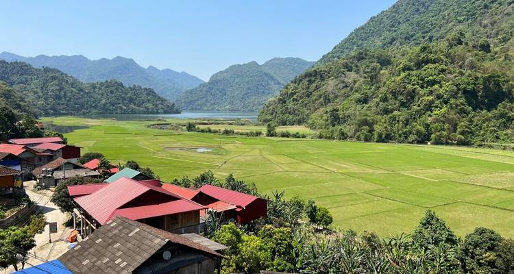 2-Días Hanoi - Lago Ba Be Con Paseo en Barco, Natación, Kayak, Ciclismo y Cueva - Old Quarter Travel 1