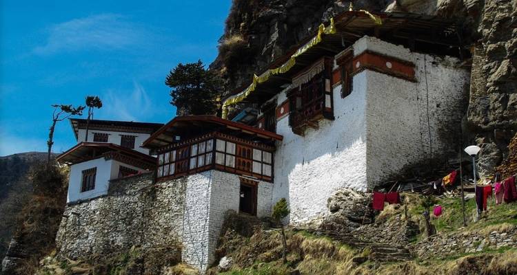 9 Days Authentic Bhutan Tour By Local Guides - Bhutan Acorn Tours & Travel 6