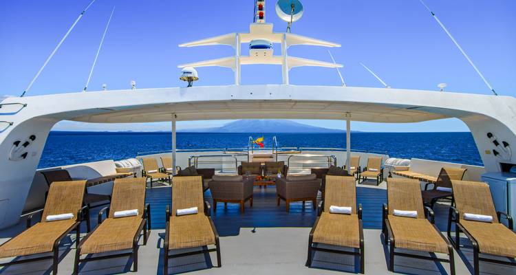 Catamarán Treasure - crucero por las Galápagos - Cami Adventures 3