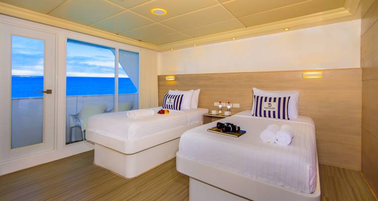 Catamarán Treasure - crucero por las Galápagos - Cami Adventures 6