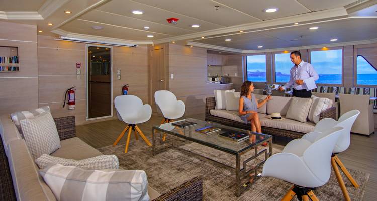 Catamarán Treasure - crucero por las Galápagos - Cami Adventures 7