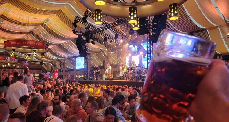Stuttgart Beer Festival (4-star Hilton Hotel) - Thirsty Swagman 8